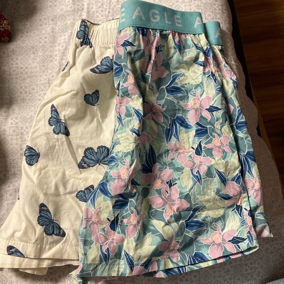 BUNDLE NWT men's american eagle floral and butterfly boxers - Picture 1 of 5